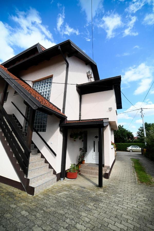 Apartman Ema Velika Gorica Buitenkant foto